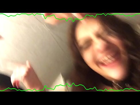 ❤️ Dvi seksualios brunetės emocinės kelnaitės lieka bastardai keista kalė ❌ Seks video prie mūsų ❌️❤